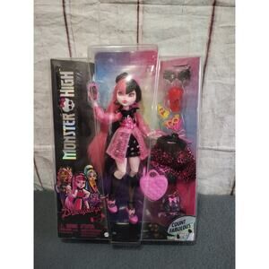 Monster High Draculaura G3 Doll Mattel 2022 Reboot Pet Count Fabulous